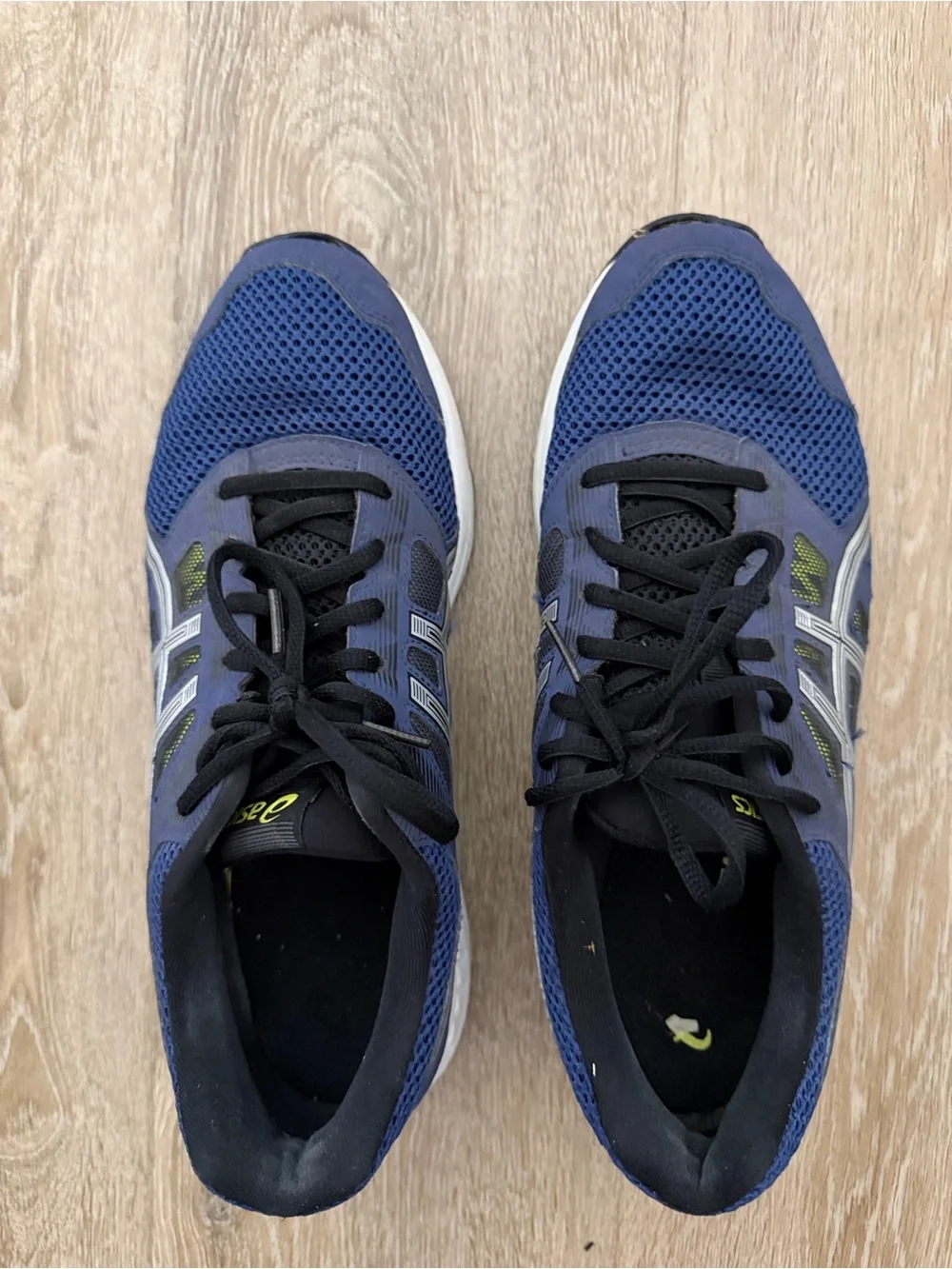 Asics Navy and Black Athletic Running Shoe size 9.5
